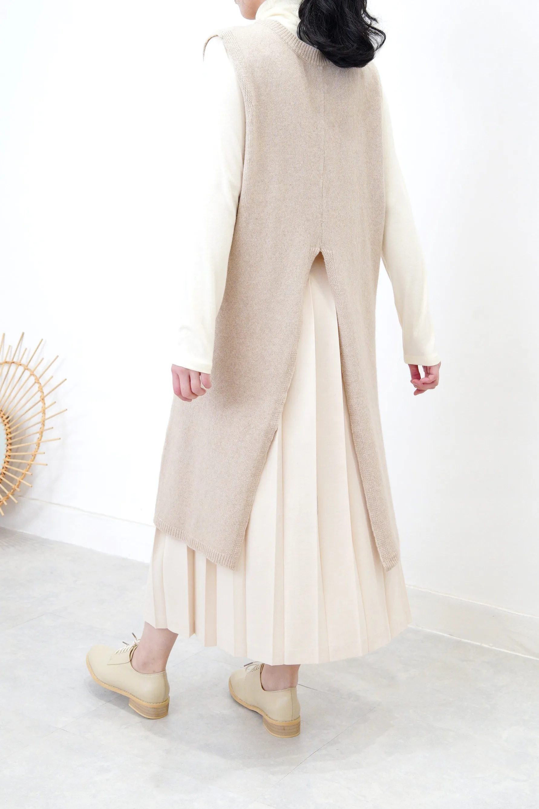Beige wool vest slit dress w/ waist strap