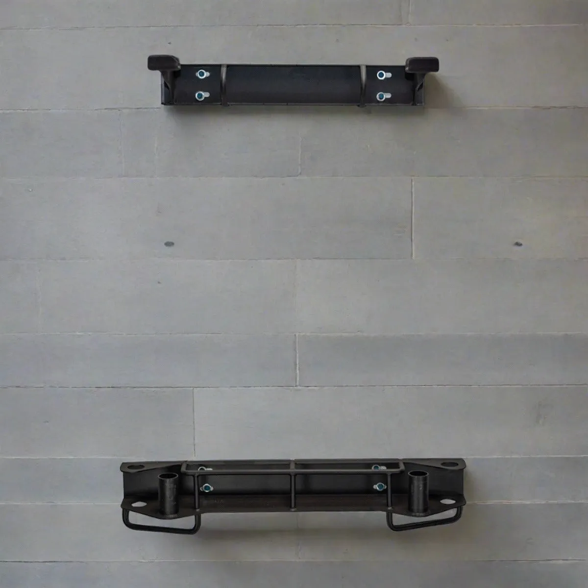 Shop Tank Australia - M1 Wall-Mounted Hanger